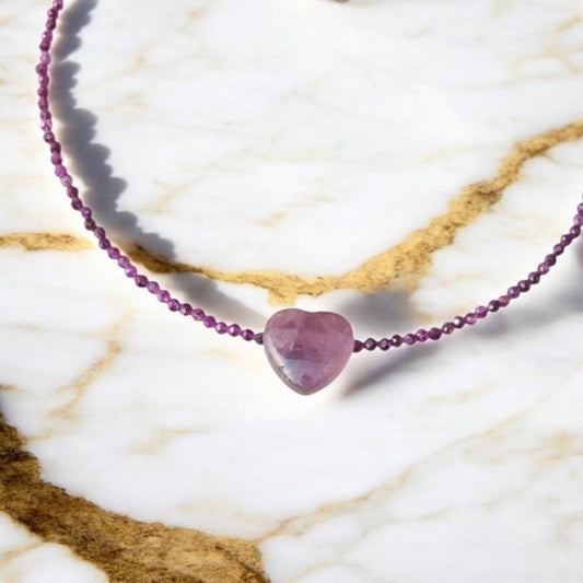 Amethyst Wirkung: Schutzstein für Ruhe, Klarheit & spirituelle Stärke