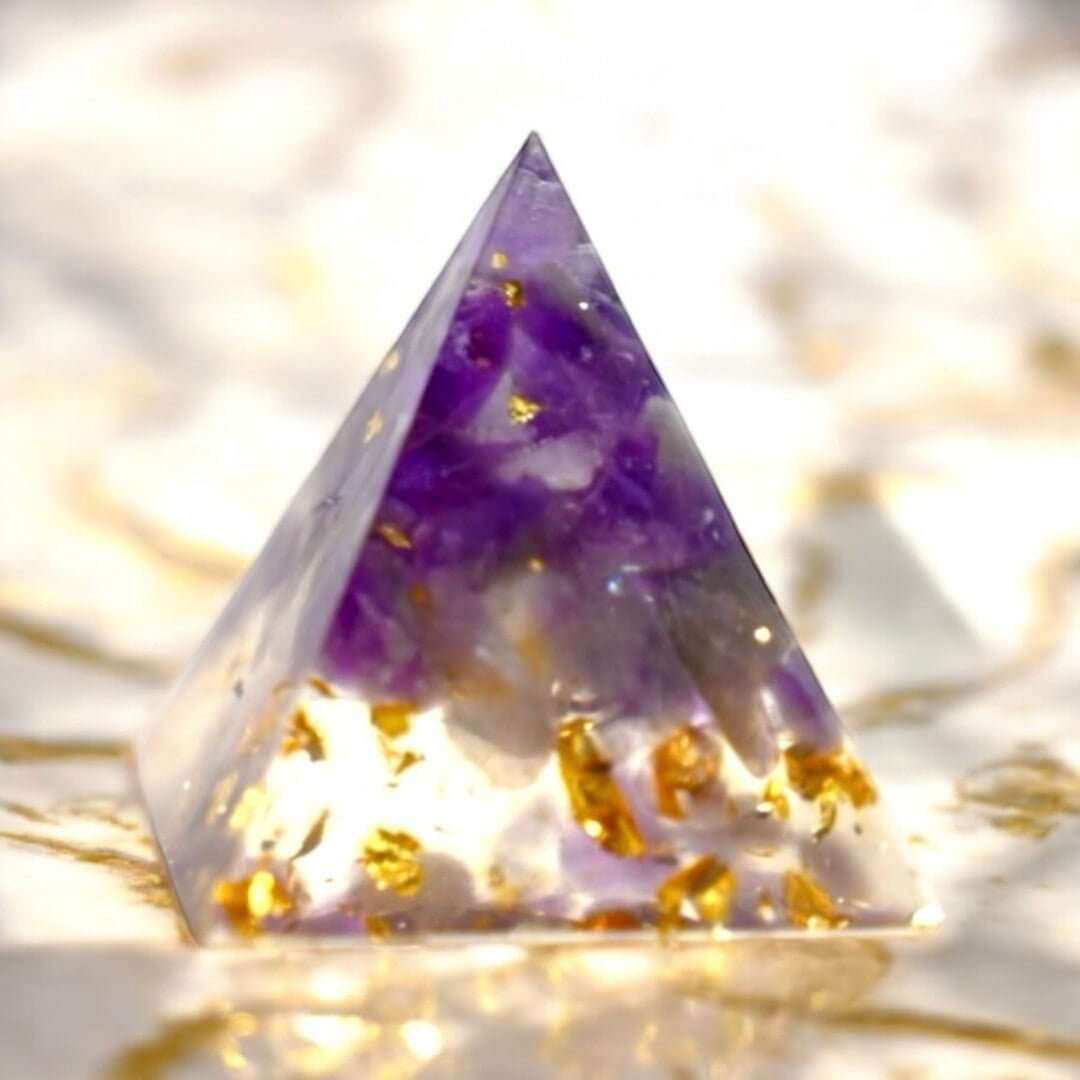Edelstein Orgonit Pyramide Amethyst – Für Balance und Ausstrahlung