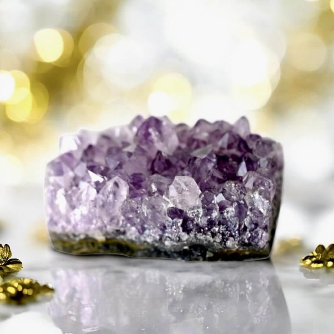 Amethyst Cluster – Strahlende Kristallformation für Dekoration & Meditation