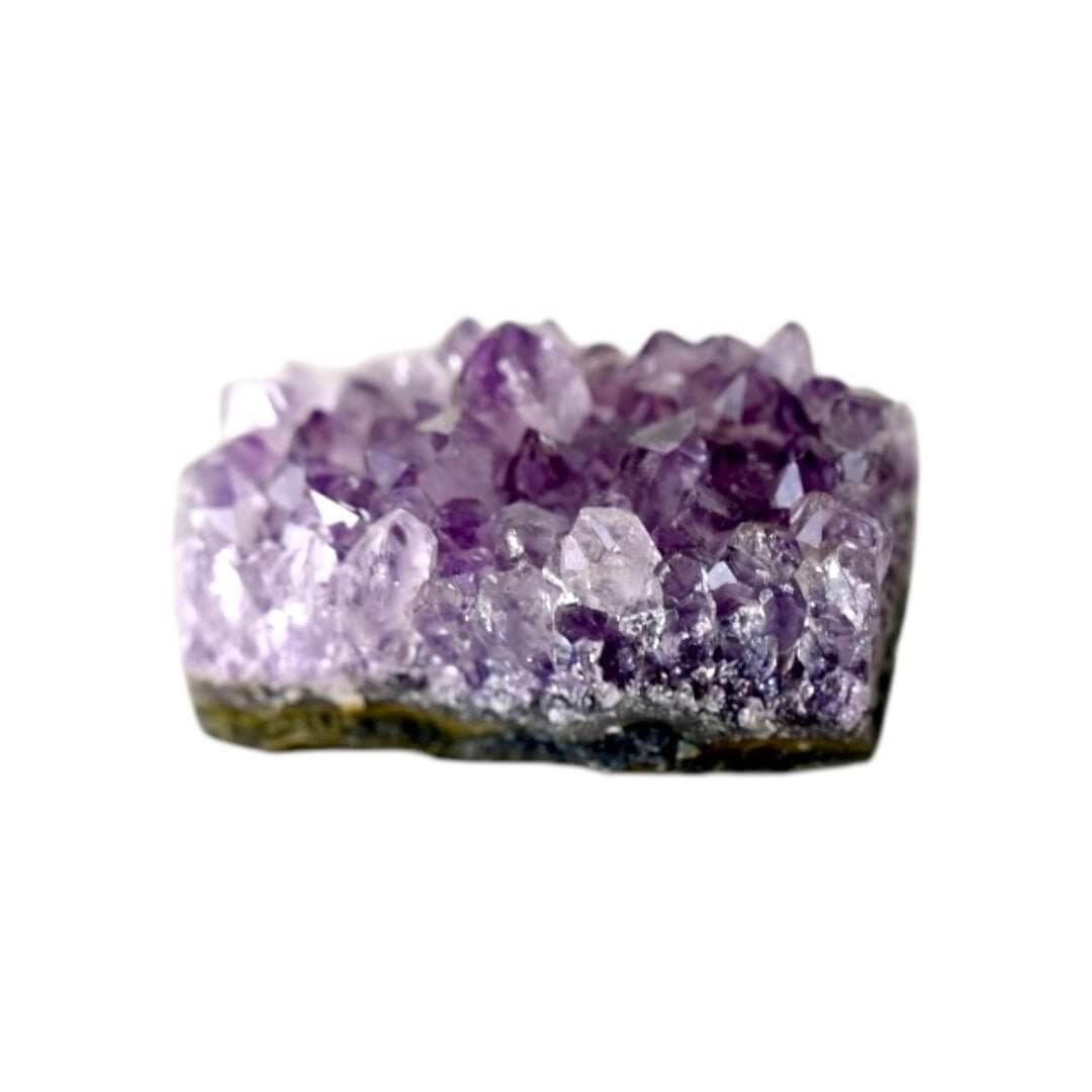 Amethyst Cluster – Strahlende Kristallformation für Dekoration & Meditation