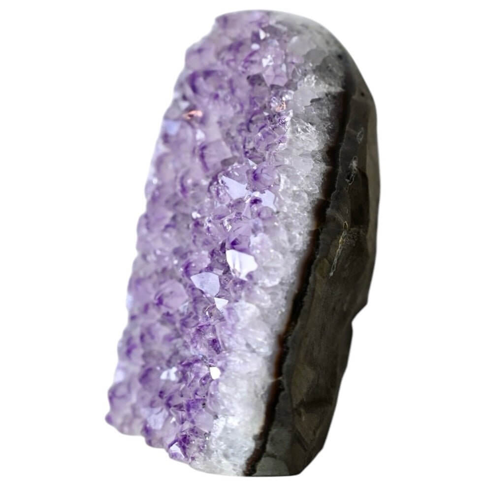 Amethystdruse mit sanftem Glanz – Harmonie & Ruhe