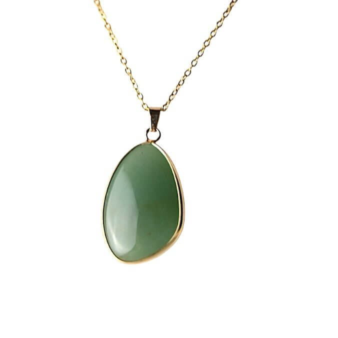 Halskette mit Aventurin-Anhänger - Stilvolles Naturjuwel an goldener Kette für Balance und Wohlbefinden
