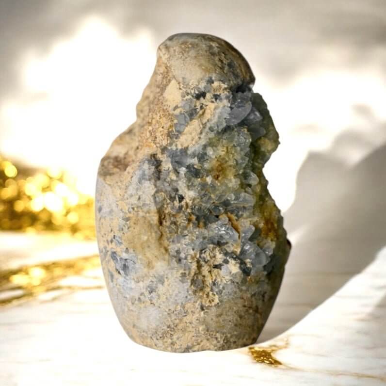 Himmelblauer Celestit-Kristallcluster