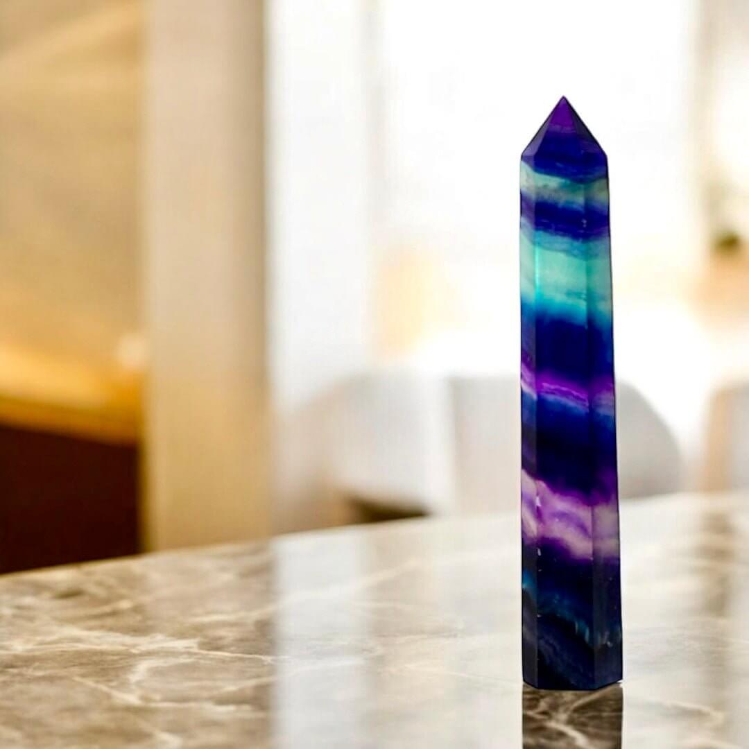 Fluorit Obelisk – harmonische Farbmischung
