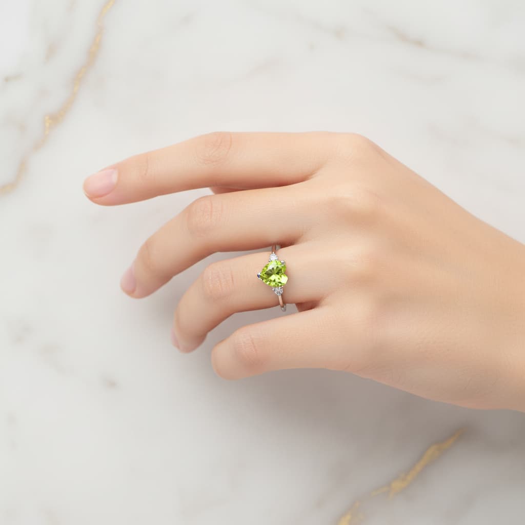 Peridot - Silber Ring mit Herz