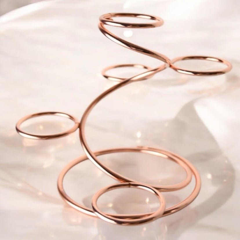 Roségoldener Kugelständer – edle Präsentation für bis zu 5 Kristallkugeln