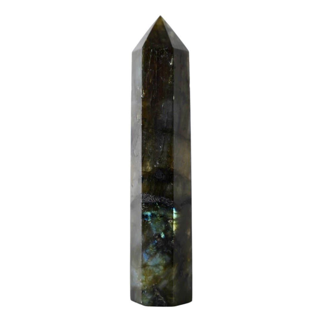 Labradorit Obelisk – mystischer Edelstein für Inspiration und Selbstvertrauen