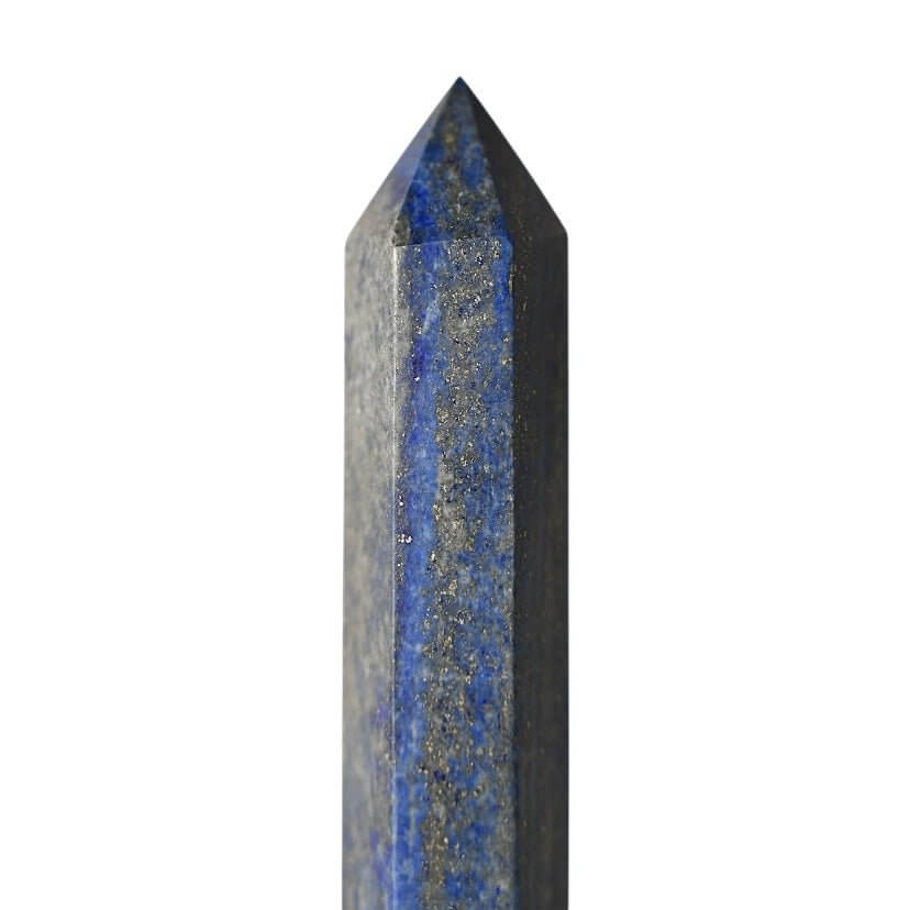 Lapislazuli Obelisk – eleganter Edelstein für Meditation und Intuition