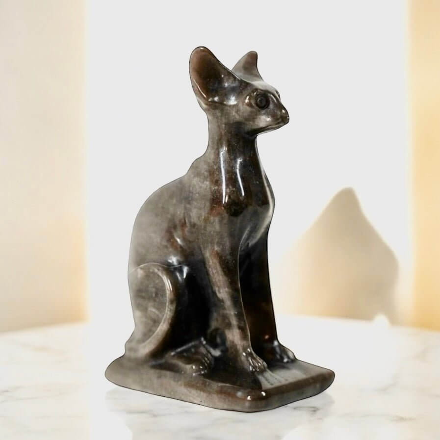 Silber-Obsidian Katze – Ausdrucksstarkes Kristallobjekt für Wohnakzente