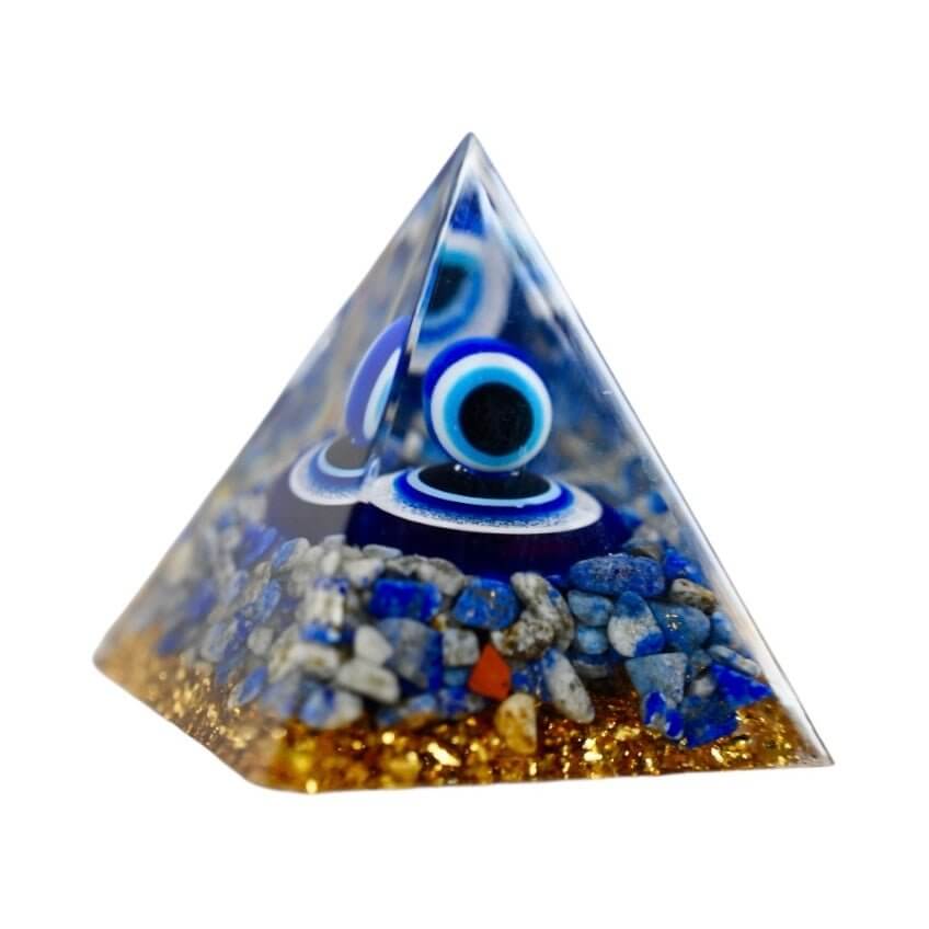 Orgonit Pyramide mit Lapislazuli – Schutz & Ausgleich mit schützendem Auge
