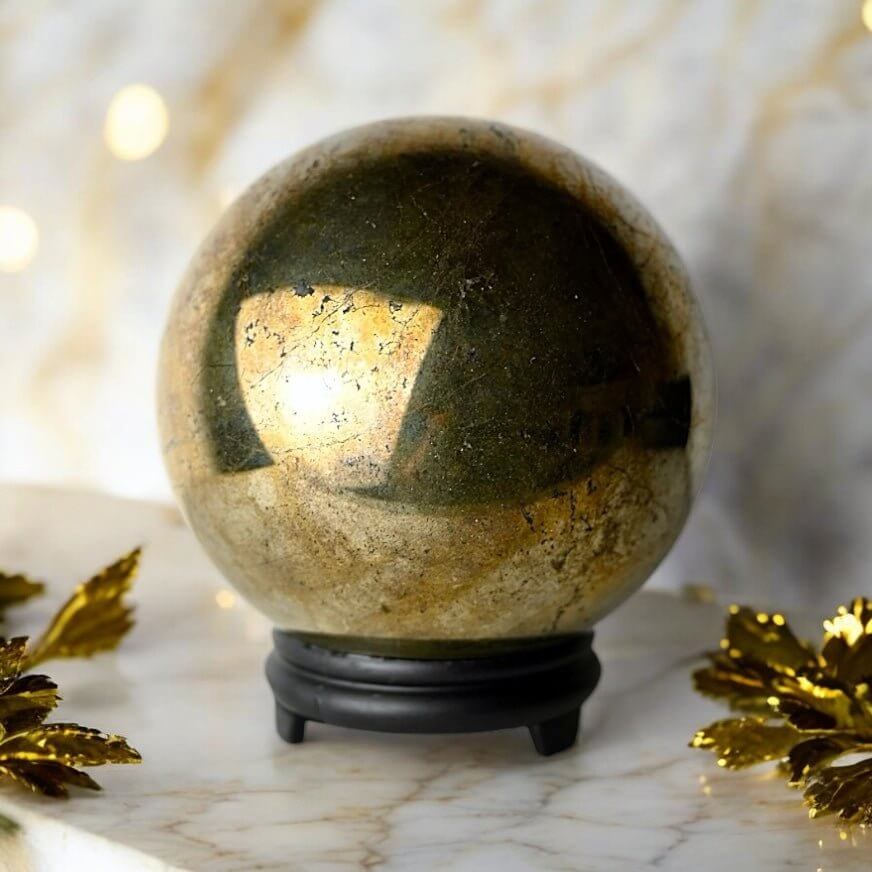 Riesige Pyrit Kugel – kraftvoller Stein für Reichtum, Tatkraft und positive Manifestation
