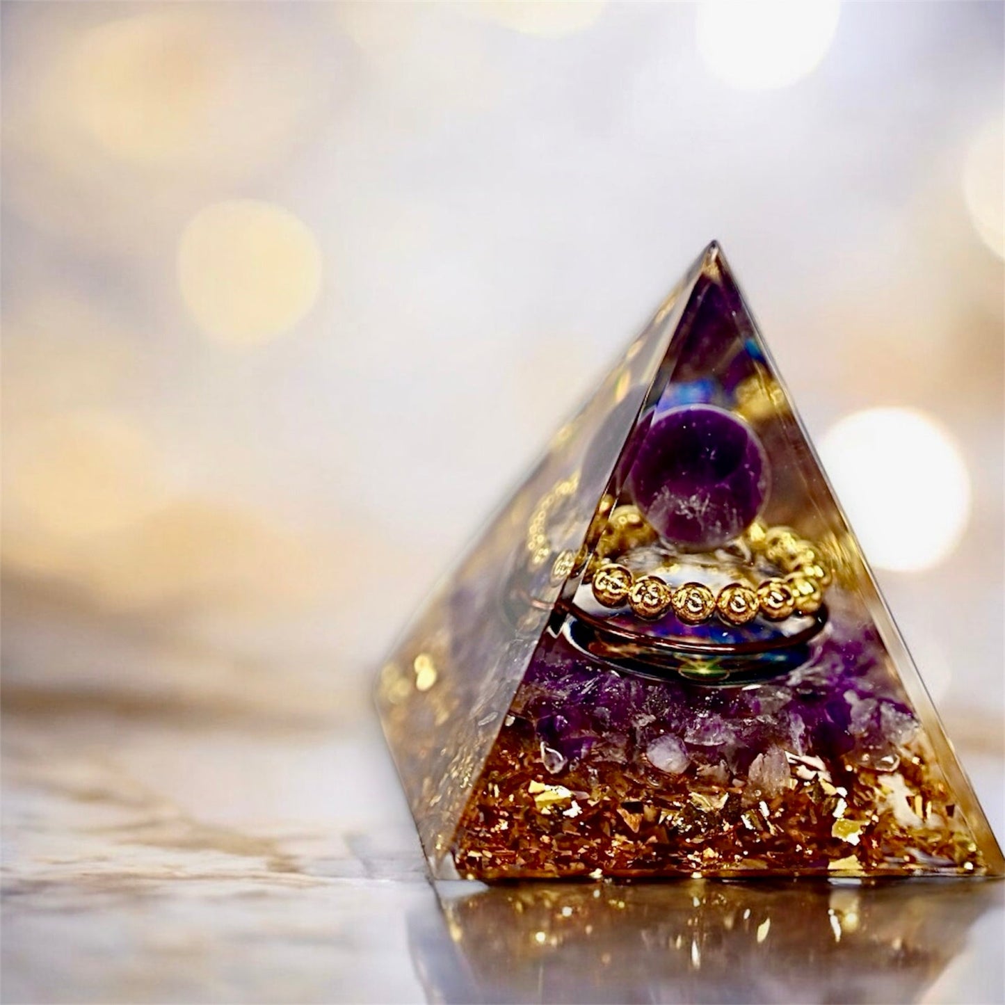 Amethyst Orgonit Pyramide - CrystalScents
