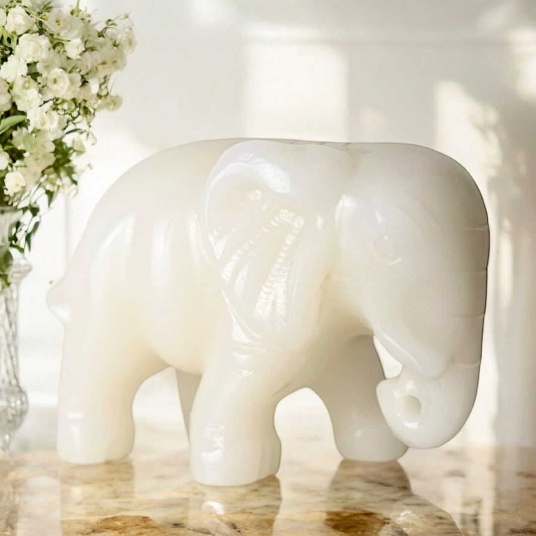 Elefant aus weißer Jade - CrystalScents