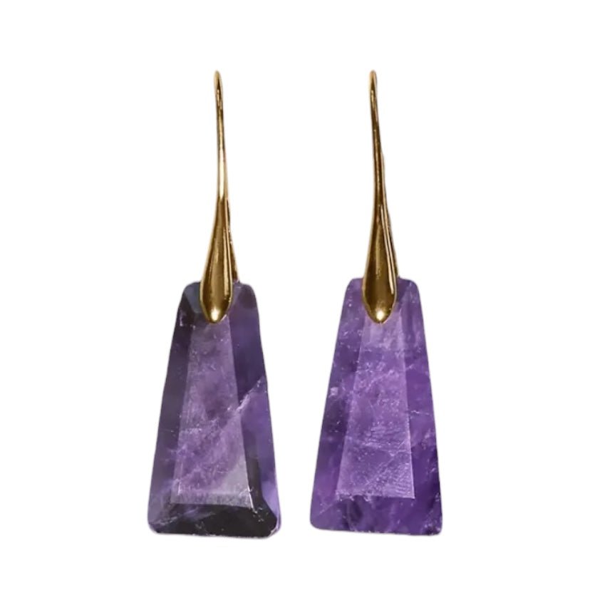 Elegante goldene Ohrringe mit geschliffenem Amethyst - CrystalScents