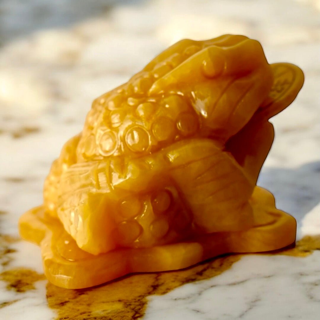 Frosch aus gelber Jade - CrystalScents
