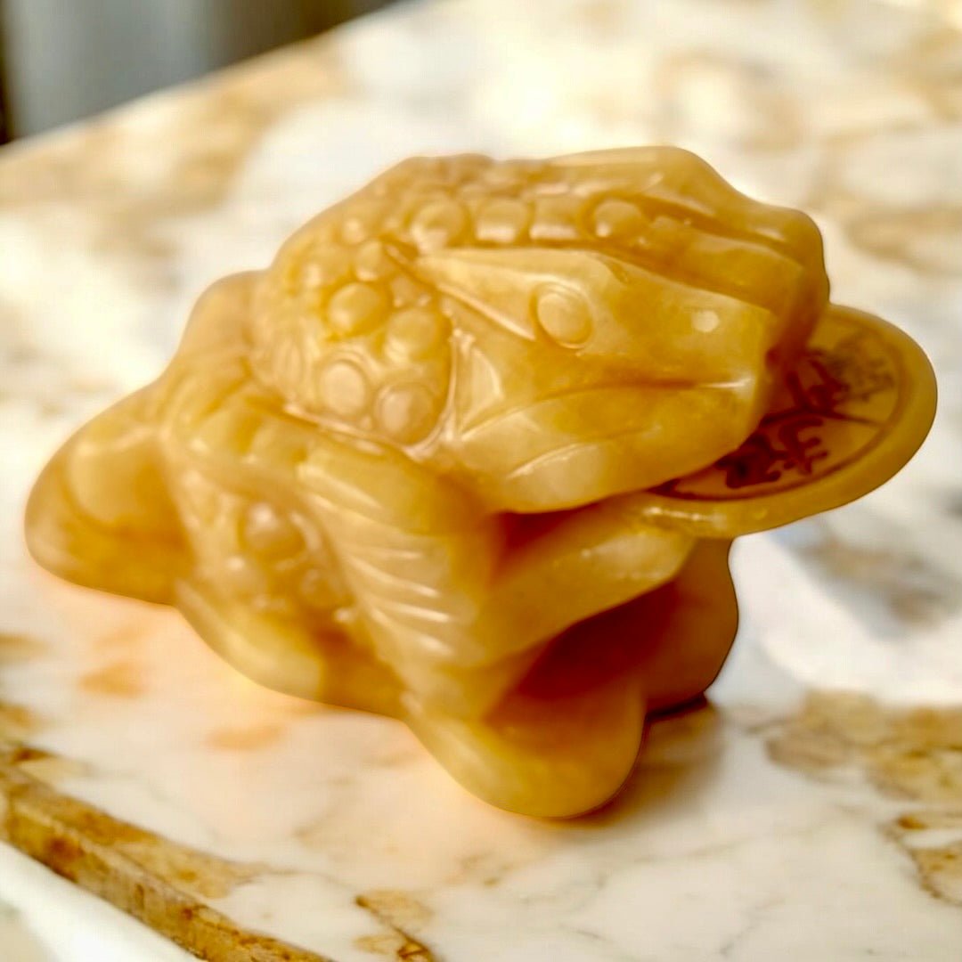 Frosch aus gelber Jade - CrystalScents