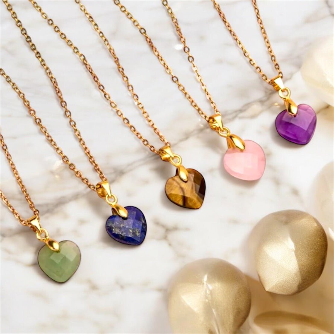 Goldene Halskette mit Edelsteinherz - Anhänger; Aventurin - CrystalScents