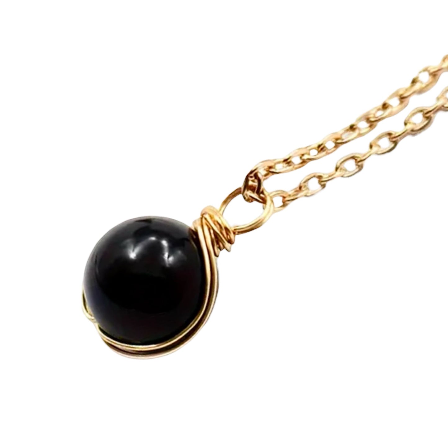 Goldene Halskette mit Edelsteinkugel - Anhänger; schwarzer Achat - CrystalScents