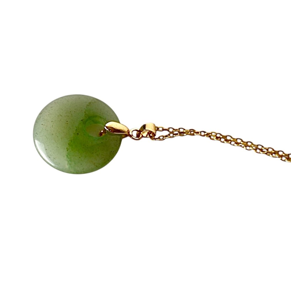 Goldene Kette mit rundem Aventurin - Anhänger - CrystalScents