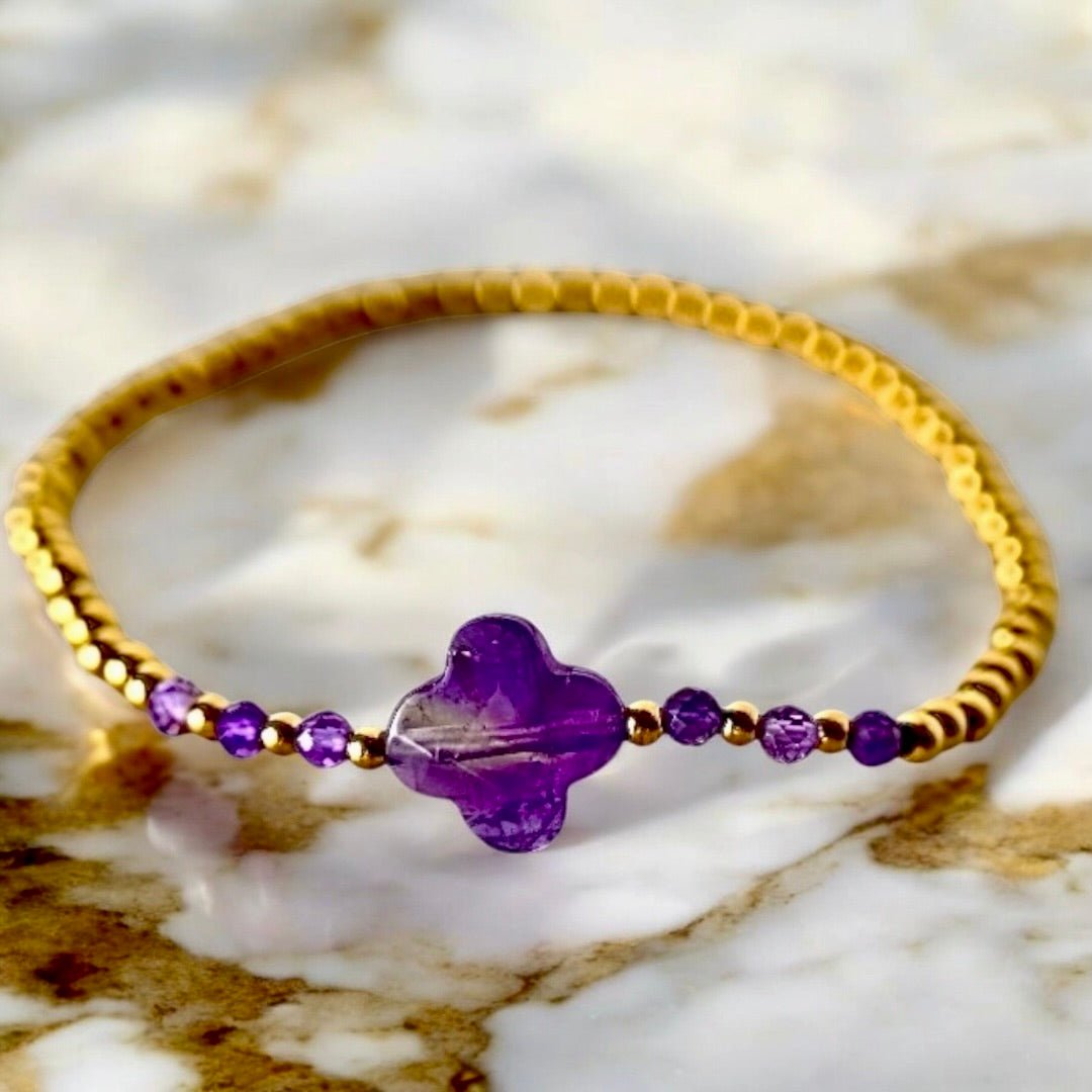 Goldenes Armband mit Amethyst Blüte - CrystalScents