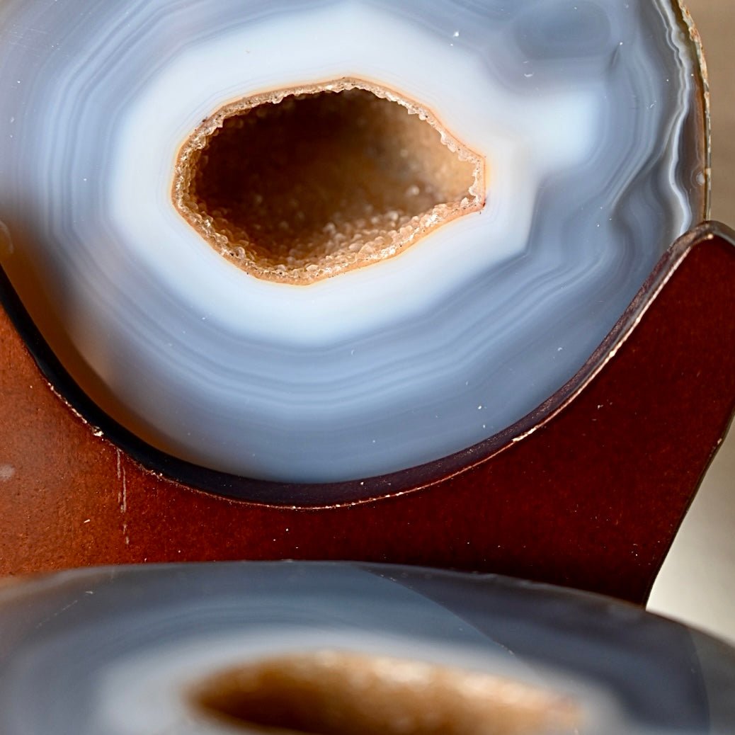 Große Achat - Truhe mit Ständer - CrystalScents