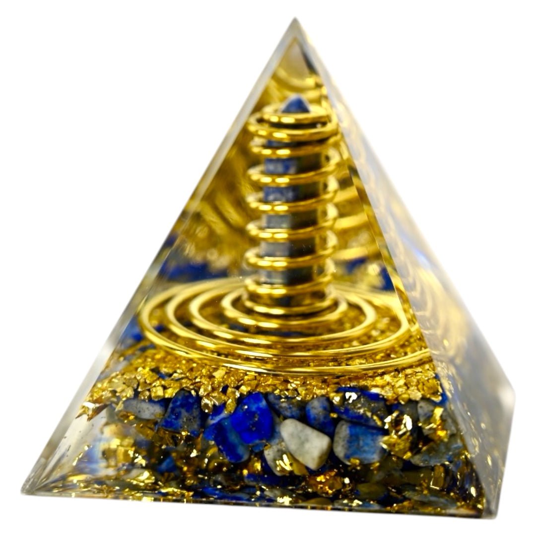 Große Orgonit Pyramide mit Kupferspiralen - CrystalScents
