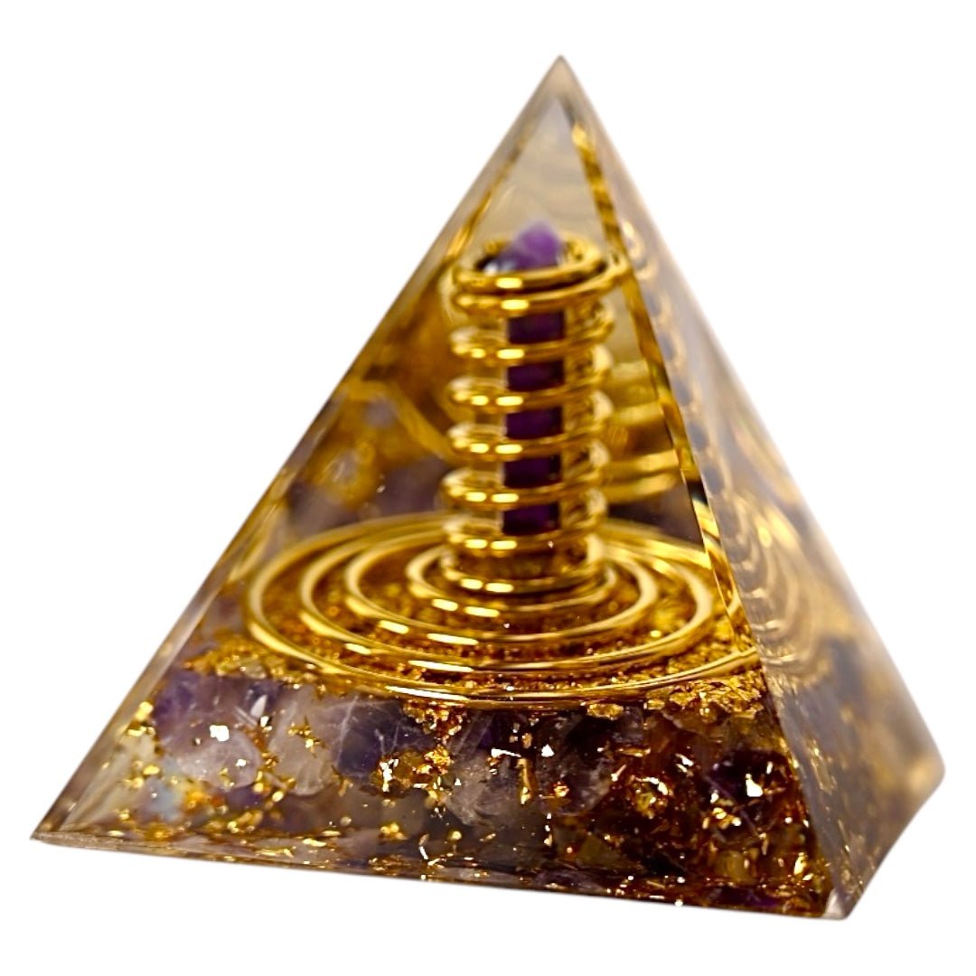Große Orgonit Pyramide mit Kupferspiralen - CrystalScents