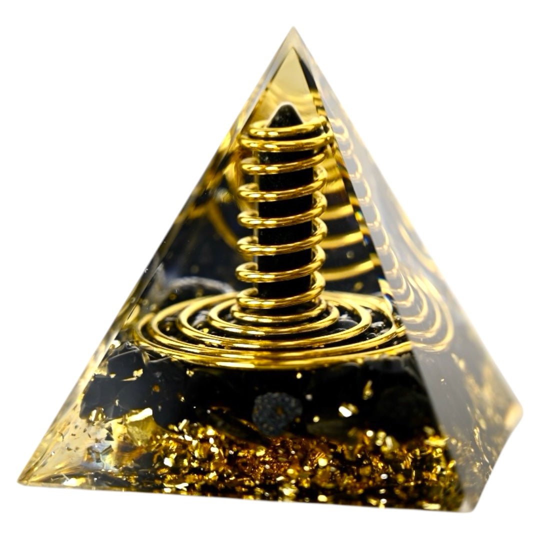 Große Orgonit Pyramide mit Kupferspiralen - CrystalScents