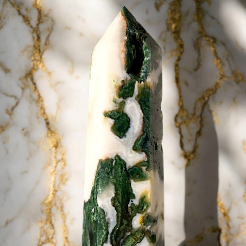 Großer druzy Moosachat Obelisk - CrystalScents