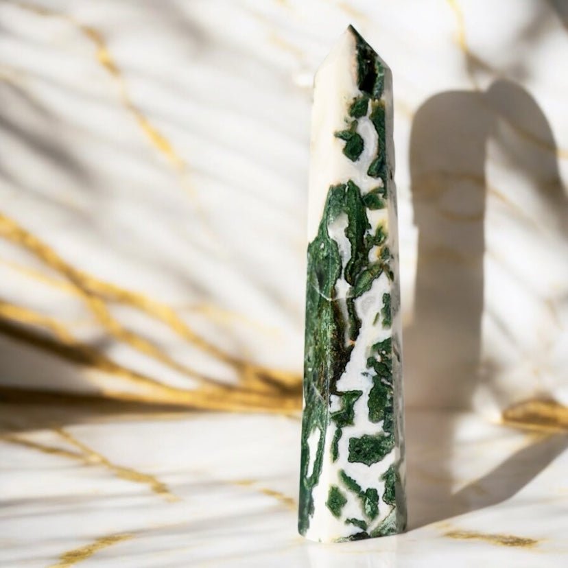 Großer druzy Moosachat Obelisk - CrystalScents