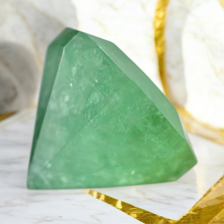 Grüner Fluorit „Diamant“ - CrystalScents