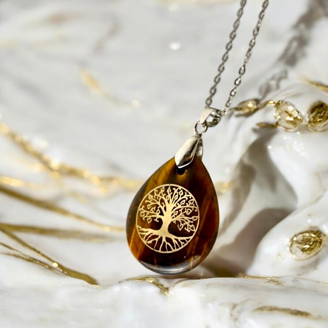 Halskette mit tropfenförmigen Tigerauge „Baum des Lebens“ - CrystalScents