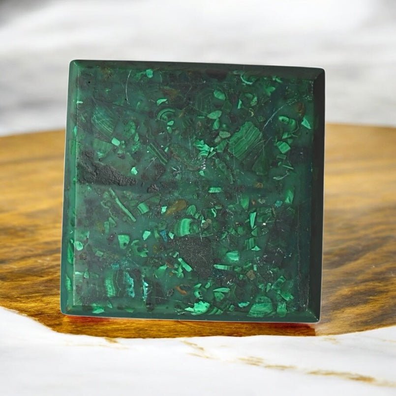 Malachit Pyramide - CrystalScents