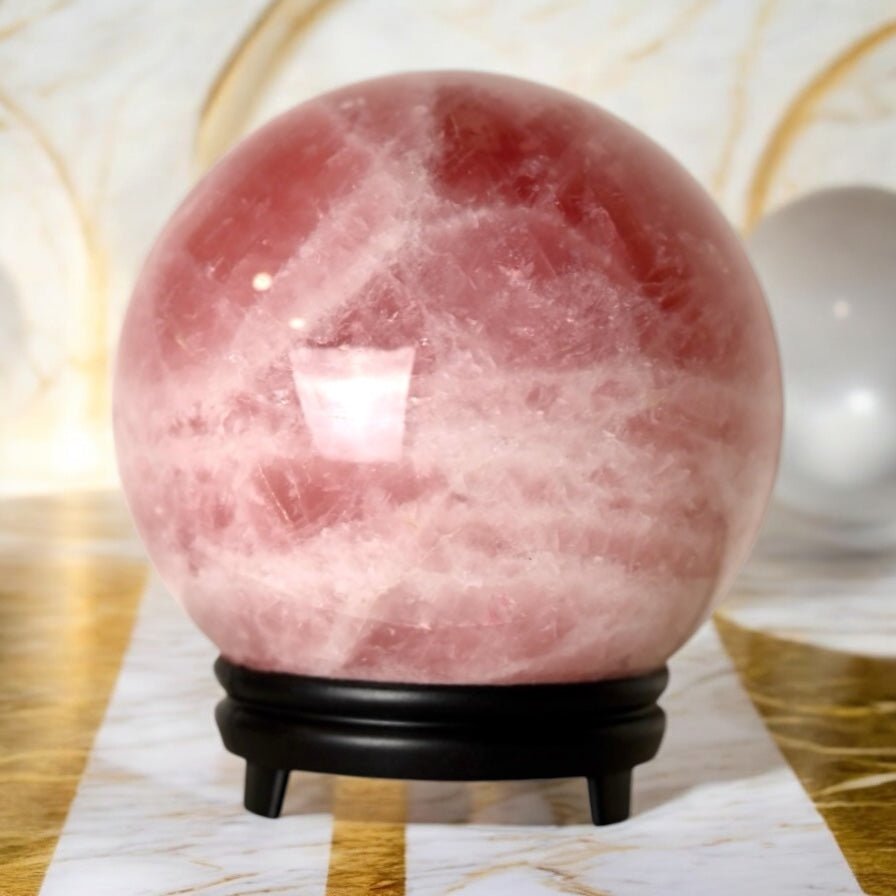Riesige Rosenquarz Kugel - CrystalScents