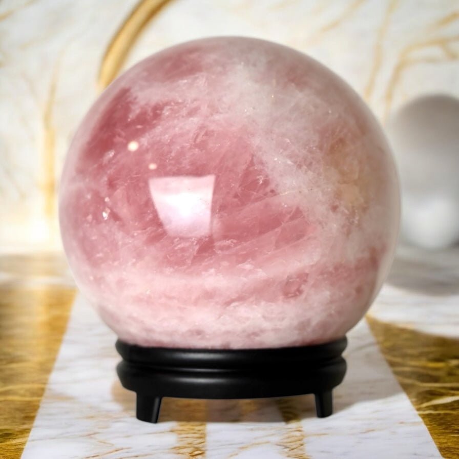Riesige Rosenquarz Kugel - CrystalScents