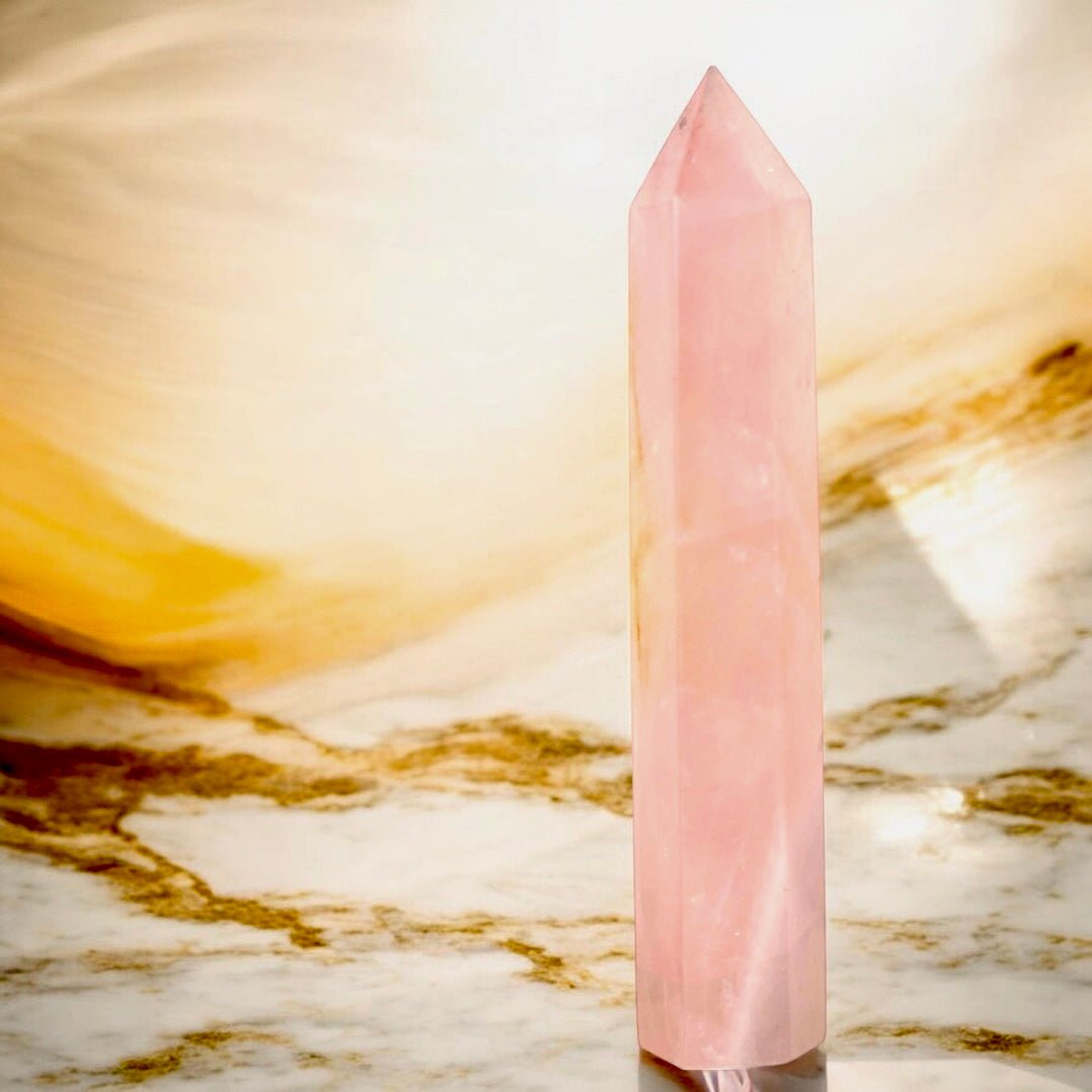 Rosenquarz Obelisk - CrystalScents
