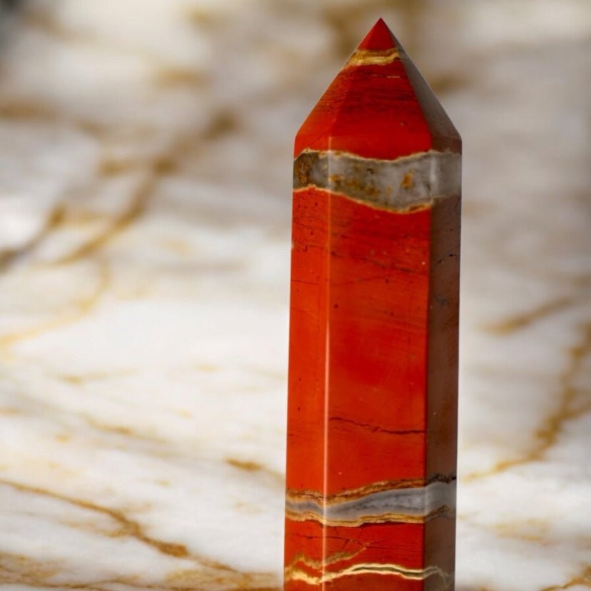 Roter Jaspis Obelisk - CrystalScents