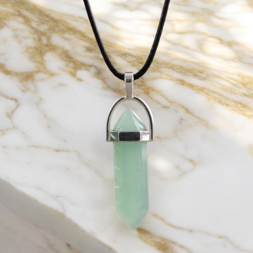 Schwarze Halskette mit Aventurin Doppelender - CrystalScents