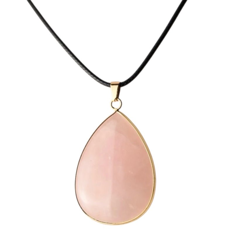 Schwarze Kette mit großem tropfenförmigen Rosenquarz - Anhänger - CrystalScents