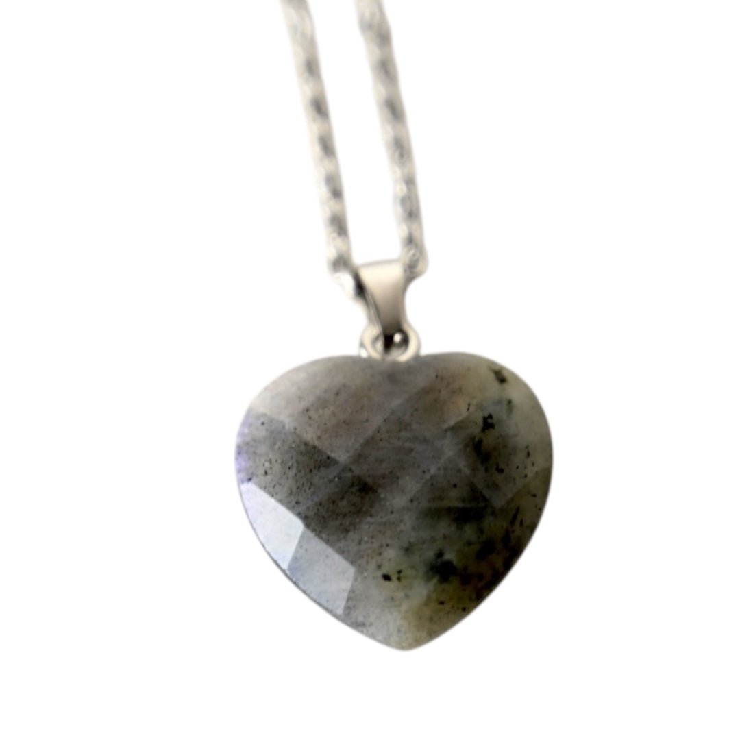 Silberne Halskette mit facettiertem Edelsteinherz - Anhänger; Labradorit - CrystalScents