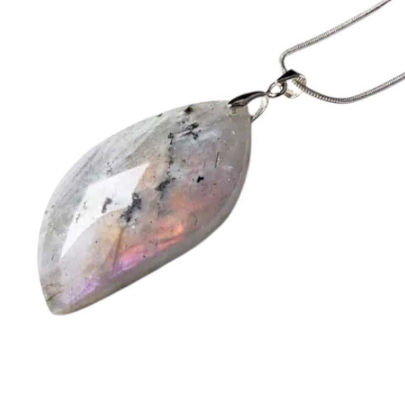 Silberne Kette mit Sunset Labradorit - Flamme - CrystalScents