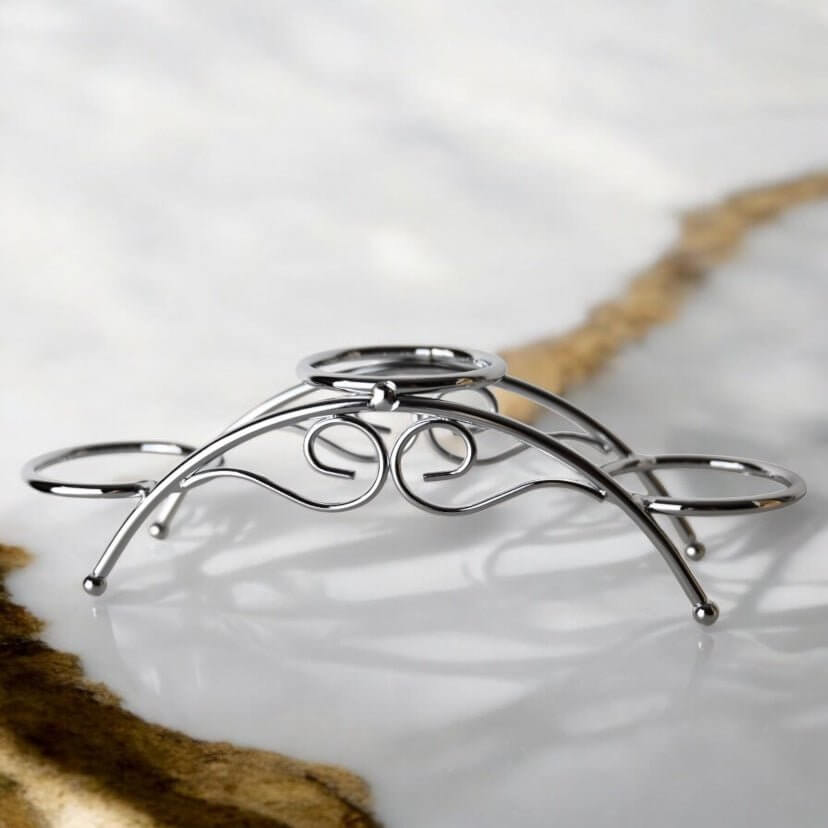 Eleganter Kugelhalter in Silber – für 3 Edelstein- oder Kristallkugeln