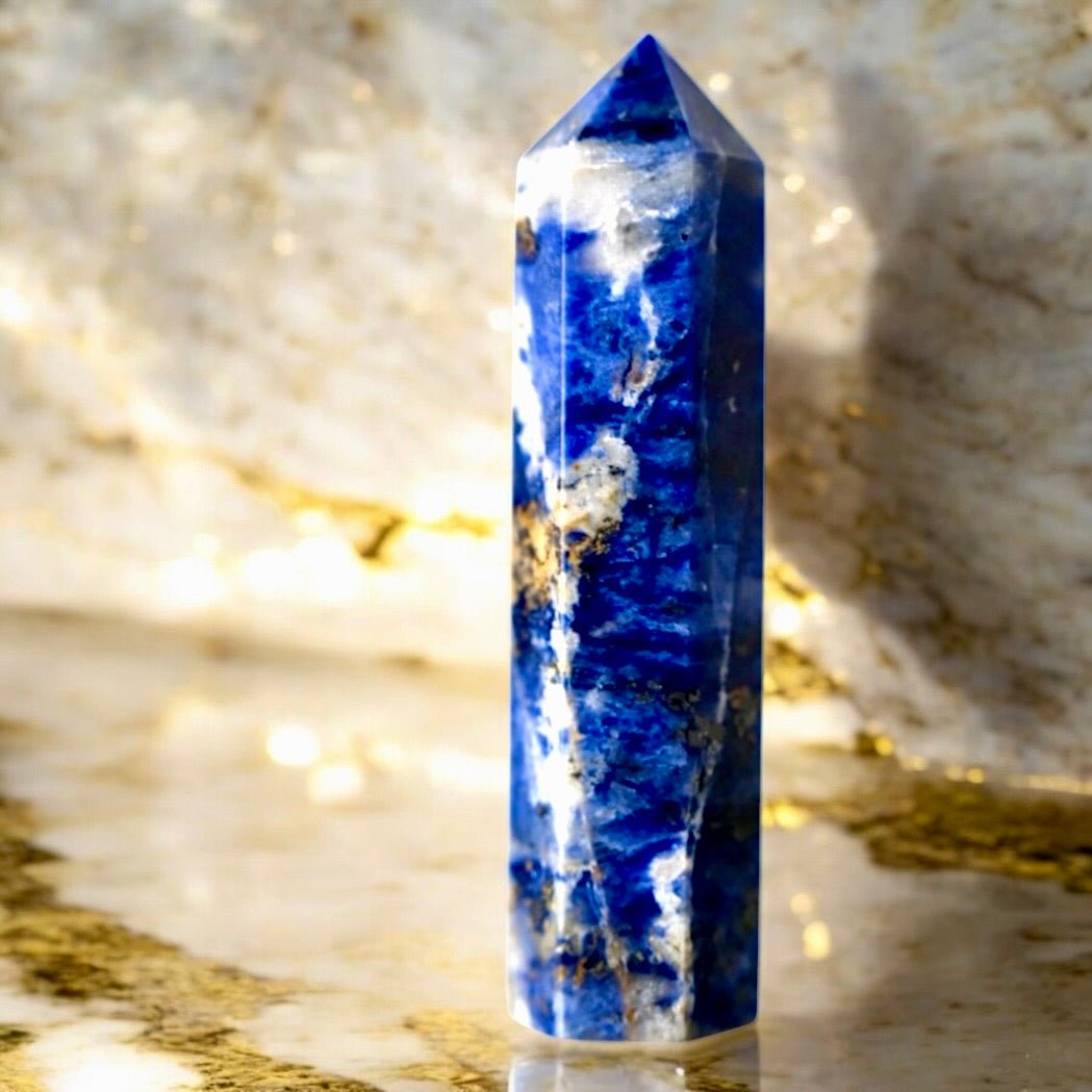 Sodalit Obelisk - CrystalScents