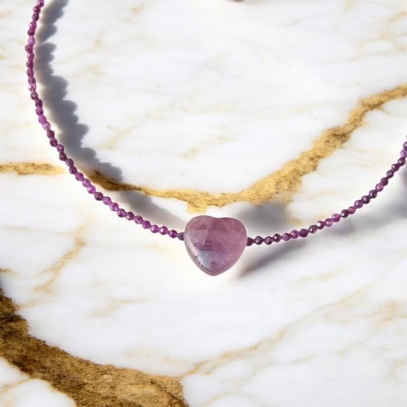 Amethyst Wirkung: Schutzstein für Ruhe, Klarheit & spirituelle Stärke