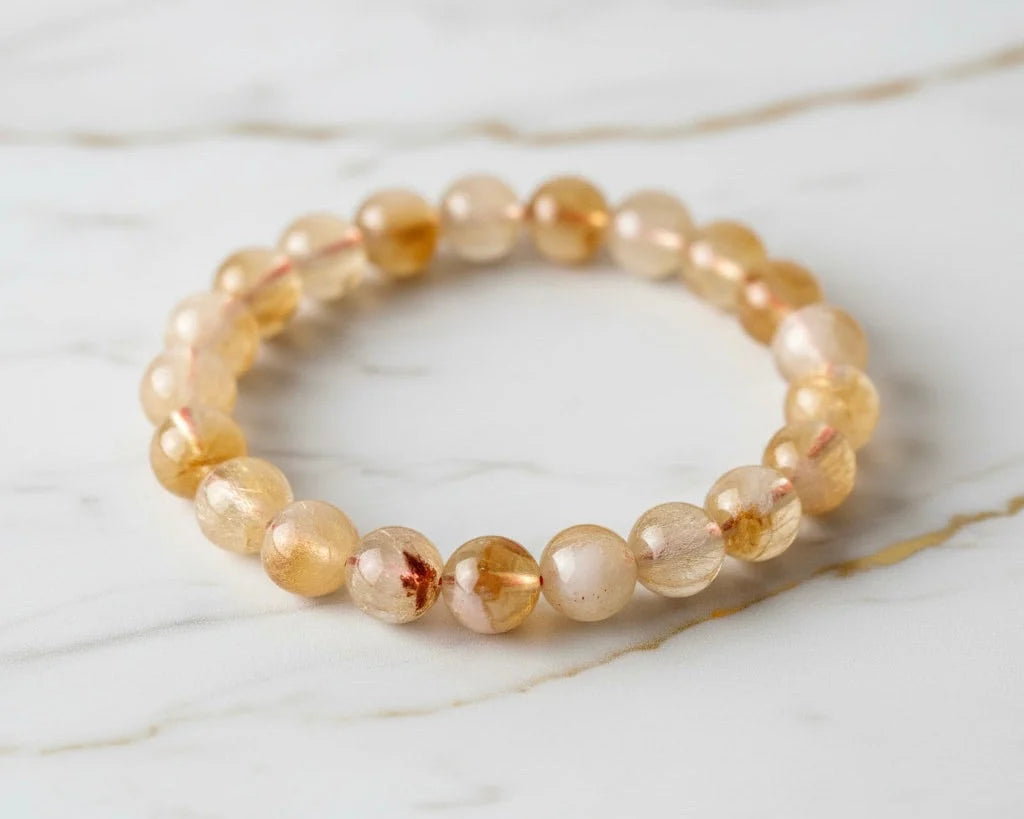 Schmuck für Einsteigerinnen: Stil, Kristalle & persönliche Bedeutung