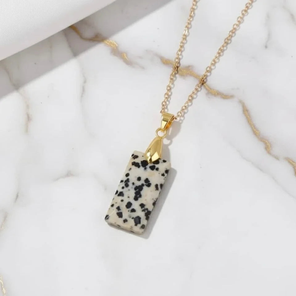 Kristall-Schmuck nach Persönlichkeit: Finde deinen perfekten Stein
