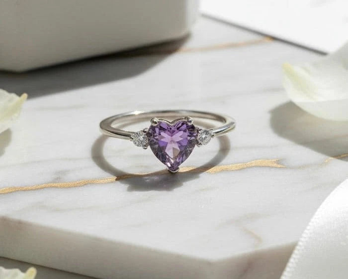 Schmuck als Geschenk – Persönlich, Zeitlos & Emotional