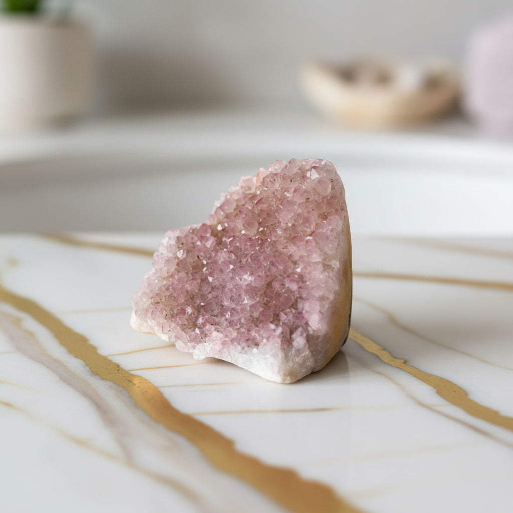 Amethystdruse rosa – Zarte Farbnuancen für Ruhe & Harmonie CrystalScents