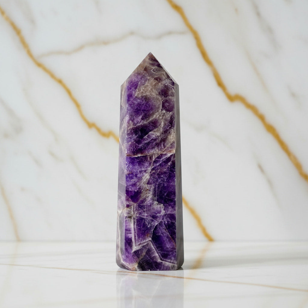 Amethyst Obelisk 17,5 cm – Kristall Obelisk Dekoration CrystalScents