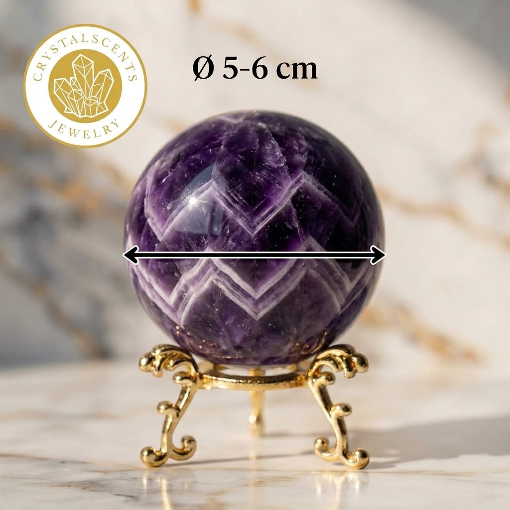 Amethyst Kugel (5-6 cm) inkl. goldenem Aufsteller – Unikat der Natur